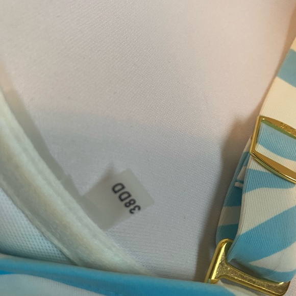 Swim top with padding - Picture 4 of 4